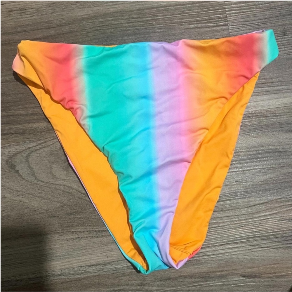 Dippin daisys rainbow bottom